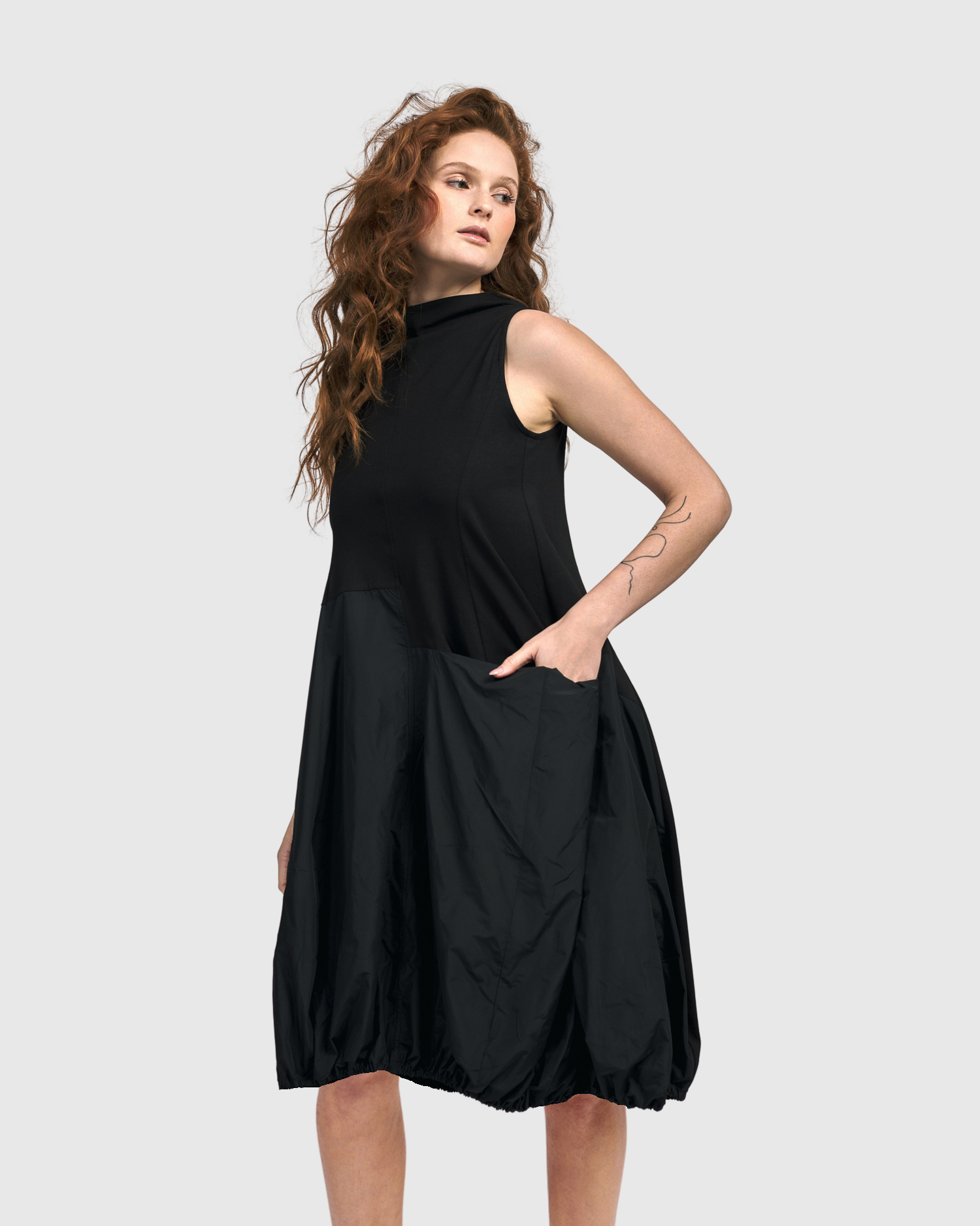 Urban Spectre Sleeveless Dress, Black